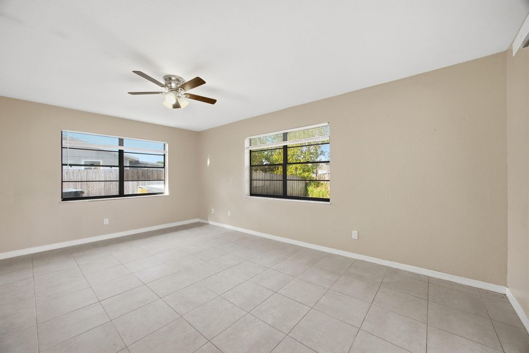 En Venta: $325,000 (3 camas, 2 baños, 1654 Pies cuadrados)