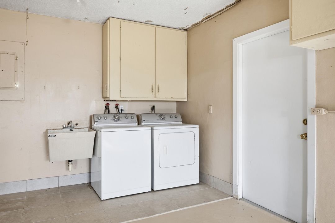 En Venta: $325,000 (3 camas, 2 baños, 1654 Pies cuadrados)