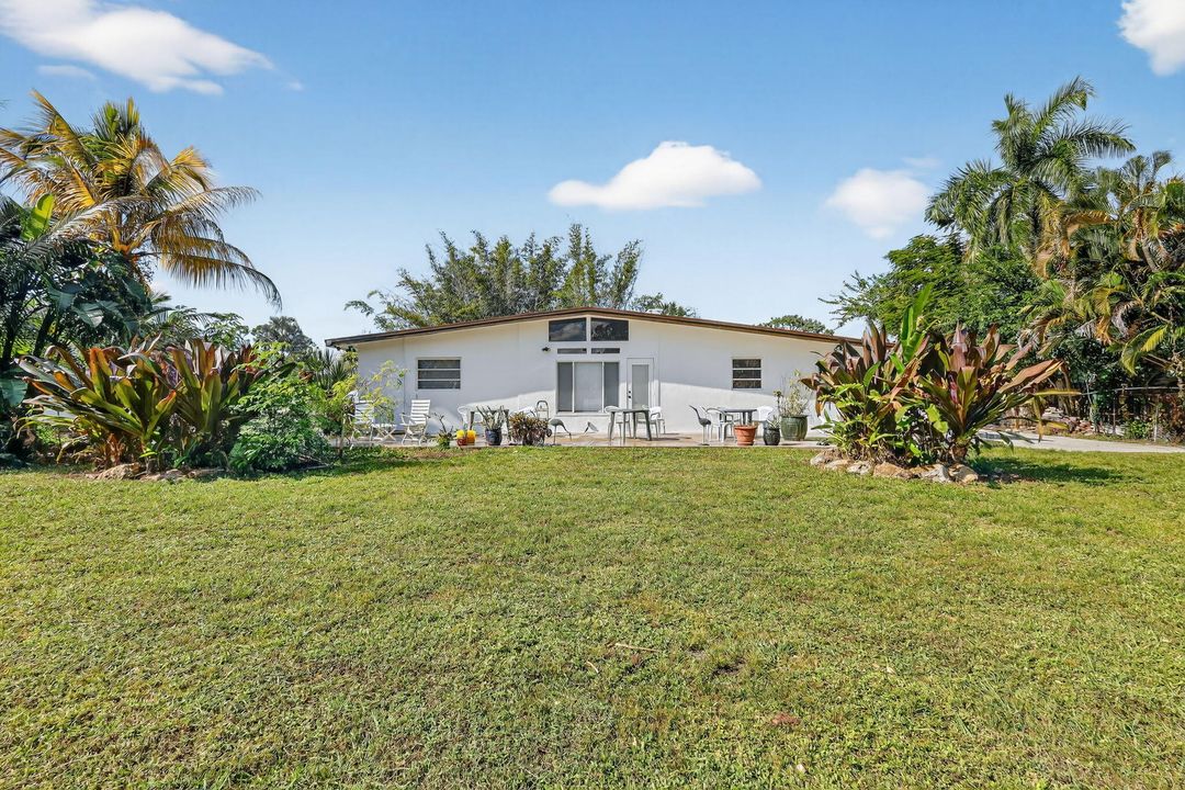 Active With Contract: $450,000 (3 beds, 2 baths, 1566 Square Feet)