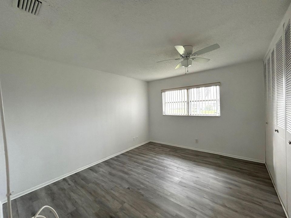 For Rent: $1,425 (1 beds, 1 baths, 611 Square Feet)