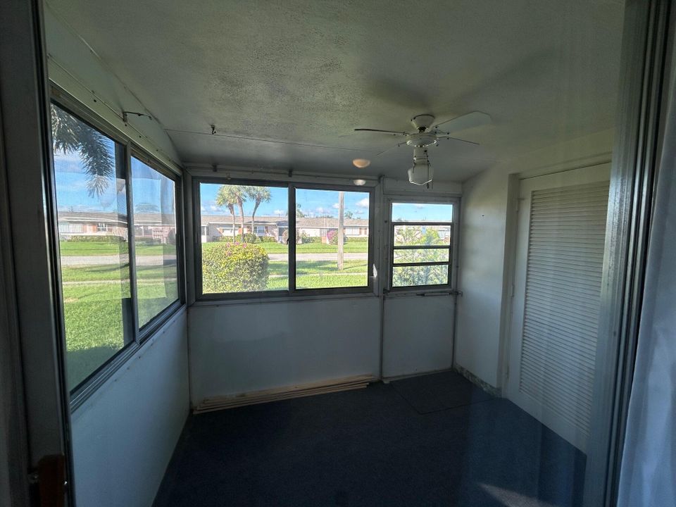 For Rent: $1,425 (1 beds, 1 baths, 611 Square Feet)