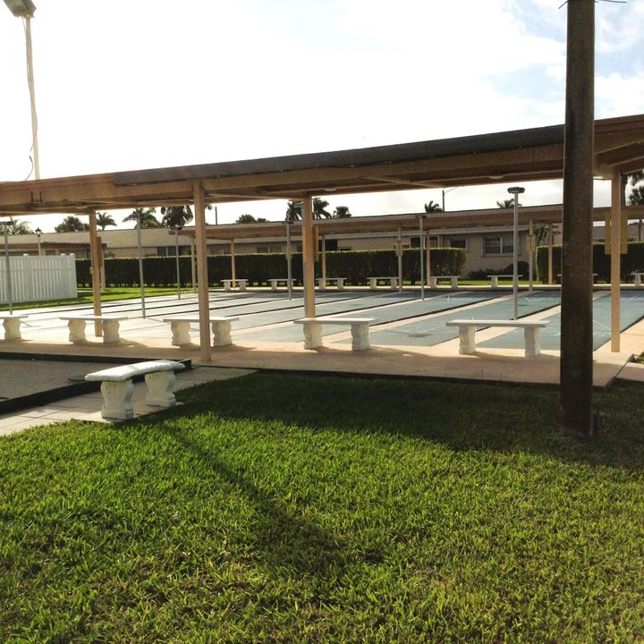 For Rent: $1,425 (1 beds, 1 baths, 611 Square Feet)