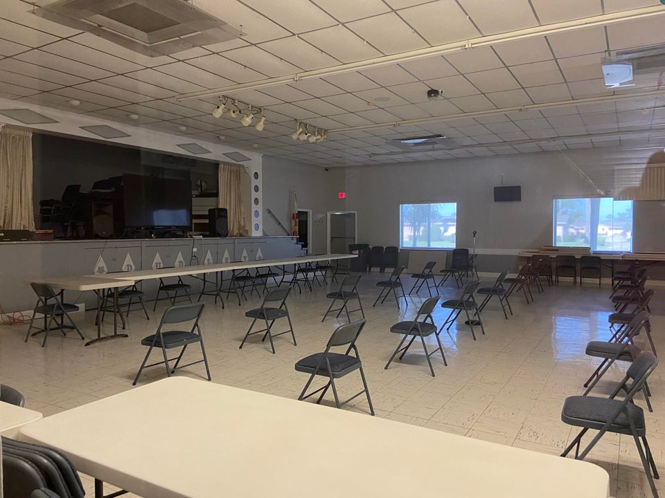 For Rent: $1,425 (1 beds, 1 baths, 611 Square Feet)