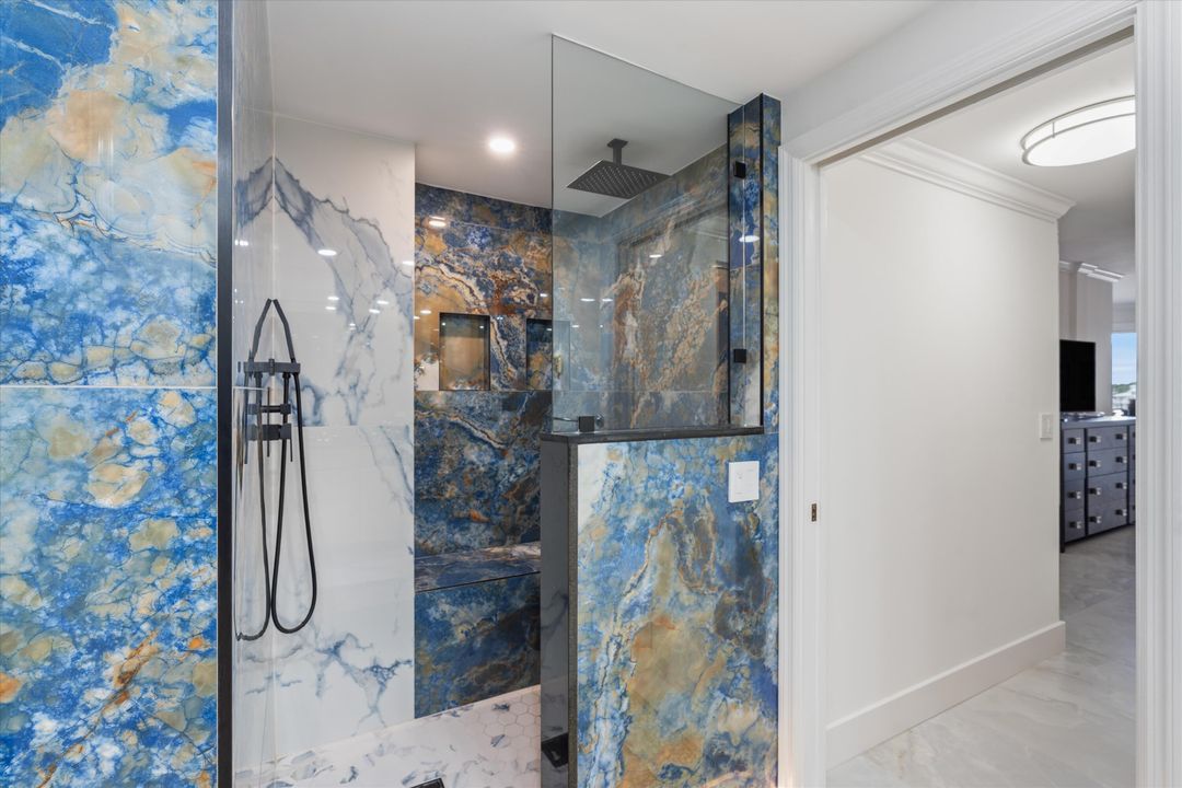 待售: $1,100,000 (2 贝兹, 2 浴室, 2145 平方英尺)