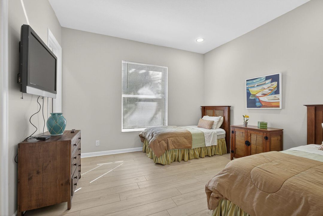 For Sale: $1,799,000 (3 beds, 3 baths, 2500 Square Feet)