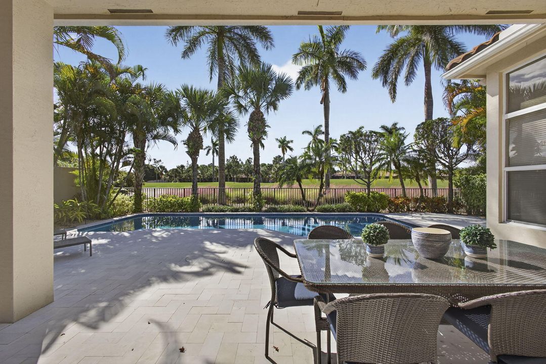 For Sale: $1,799,000 (3 beds, 3 baths, 2500 Square Feet)