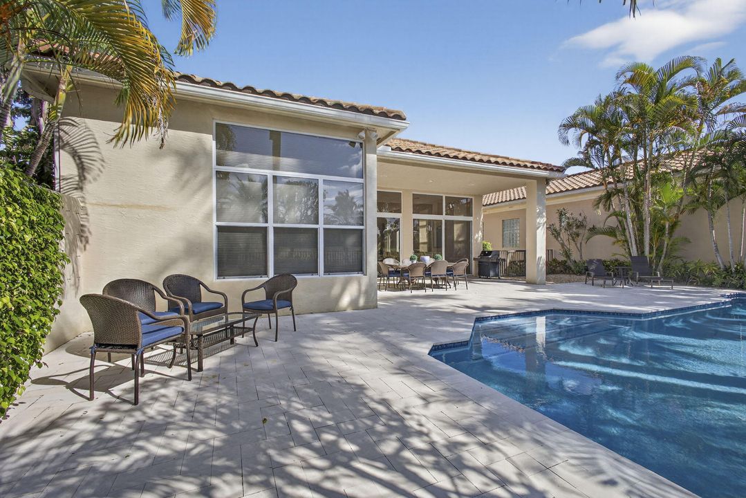 For Sale: $1,799,000 (3 beds, 3 baths, 2500 Square Feet)