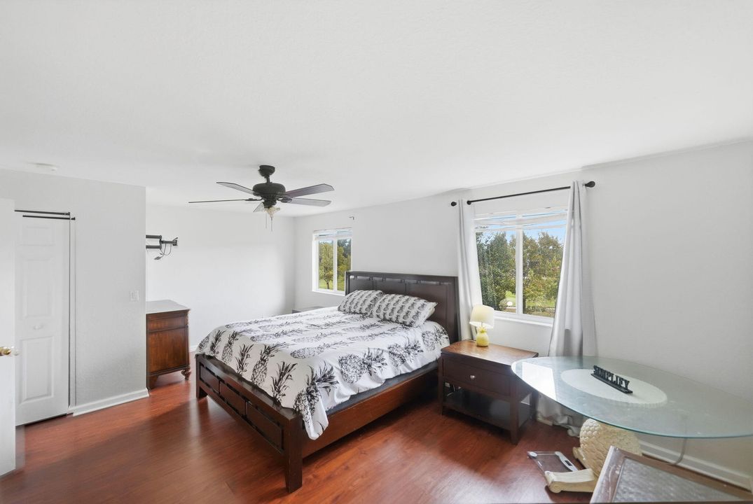 For Sale: $299,900 (3 beds, 2 baths, 1820 Square Feet)