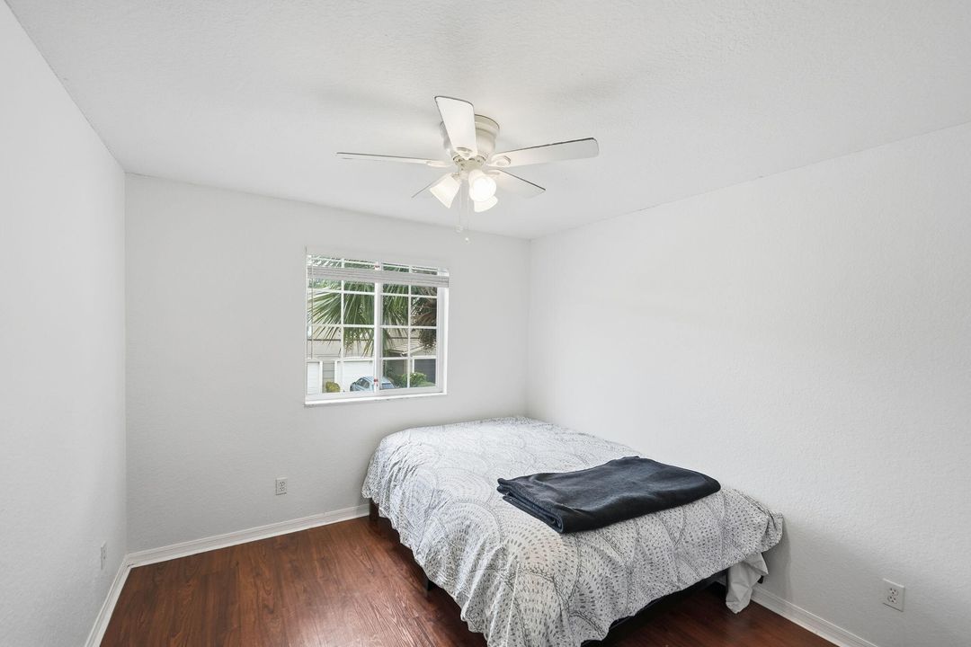 For Sale: $299,900 (3 beds, 2 baths, 1820 Square Feet)