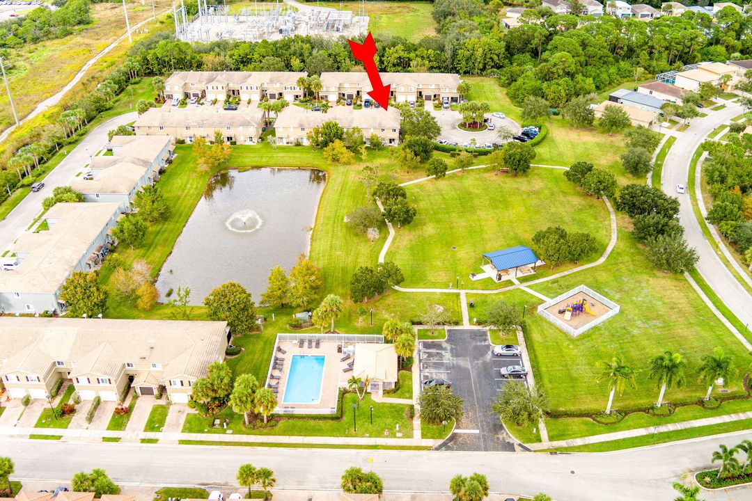 For Sale: $299,900 (3 beds, 2 baths, 1820 Square Feet)