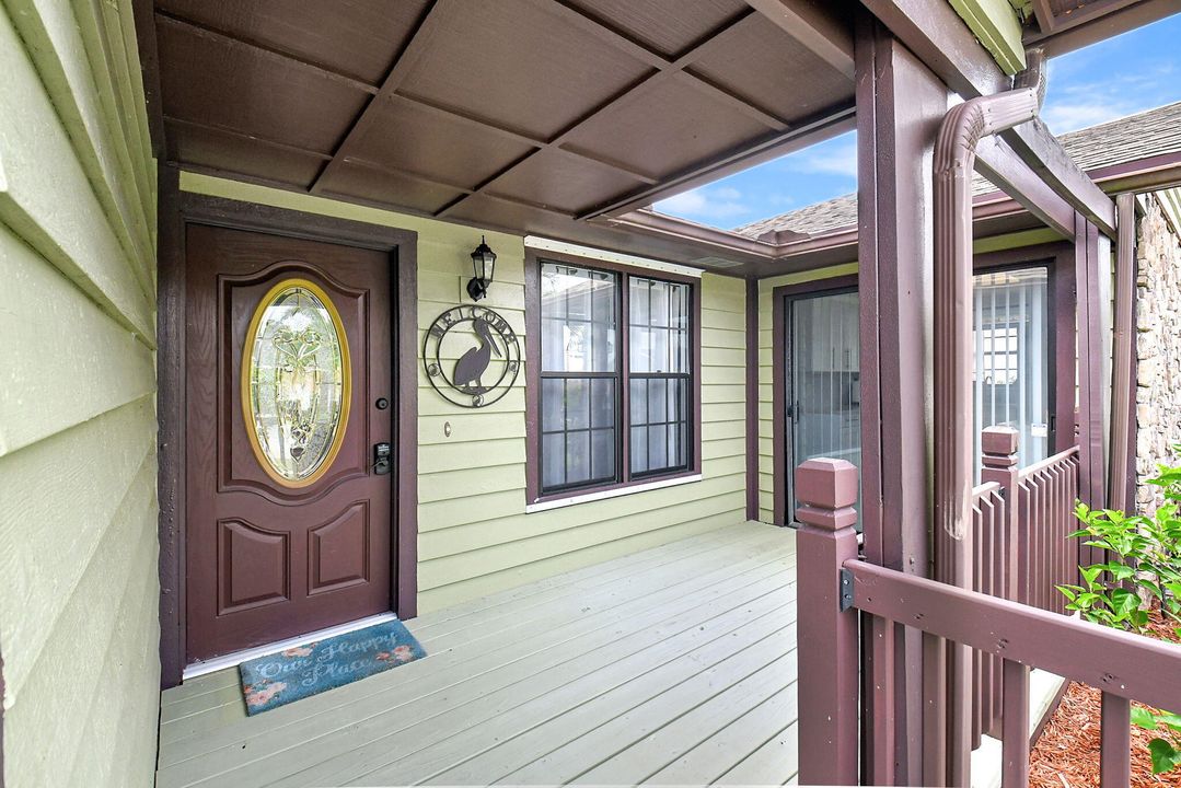 For Rent: $3,400 (3 beds, 2 baths, 1216 Square Feet)