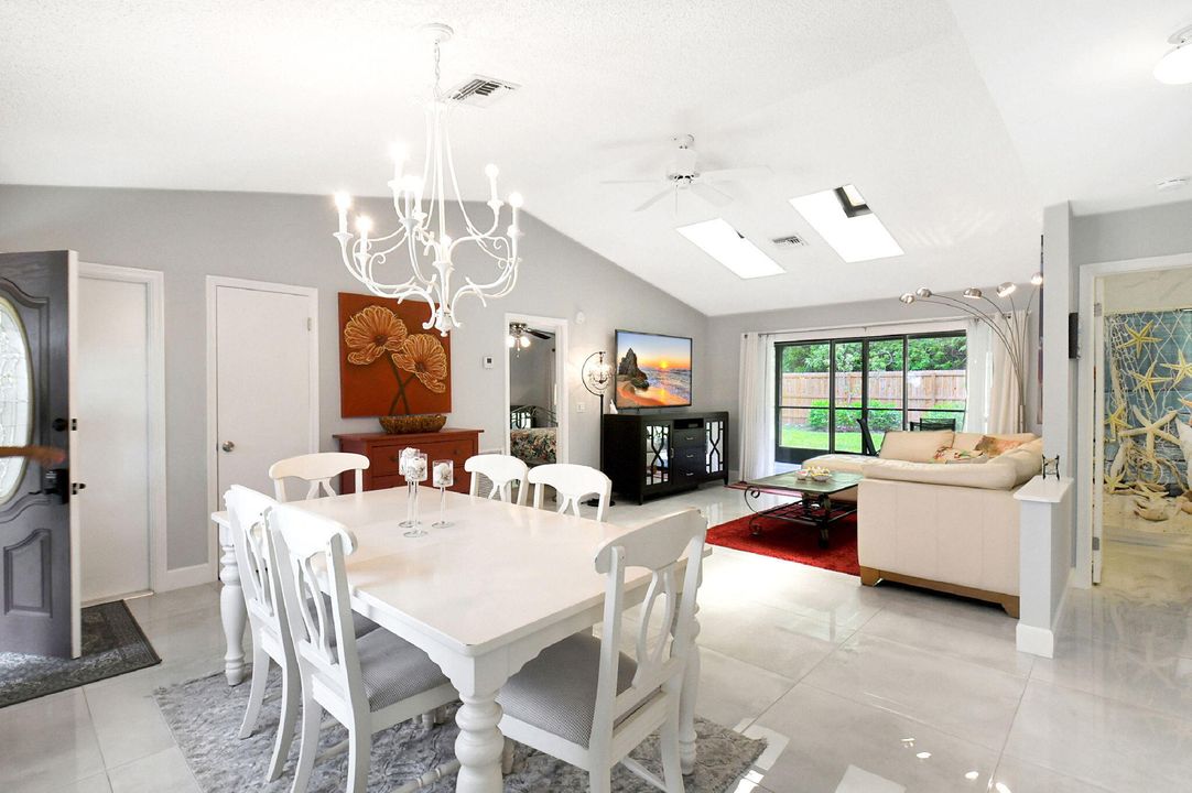 For Rent: $3,400 (3 beds, 2 baths, 1216 Square Feet)