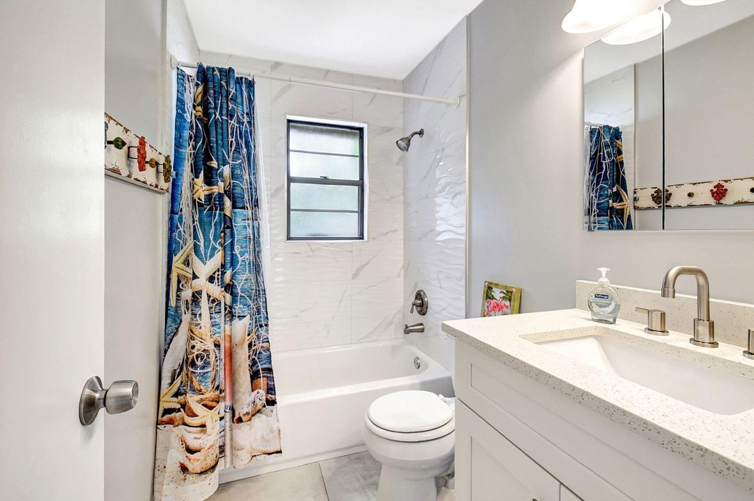 For Rent: $3,400 (3 beds, 2 baths, 1216 Square Feet)