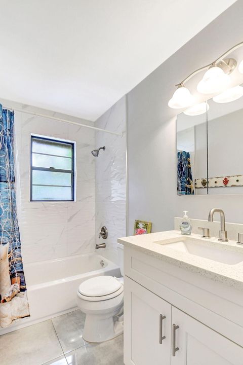 For Rent: $3,400 (3 beds, 2 baths, 1216 Square Feet)