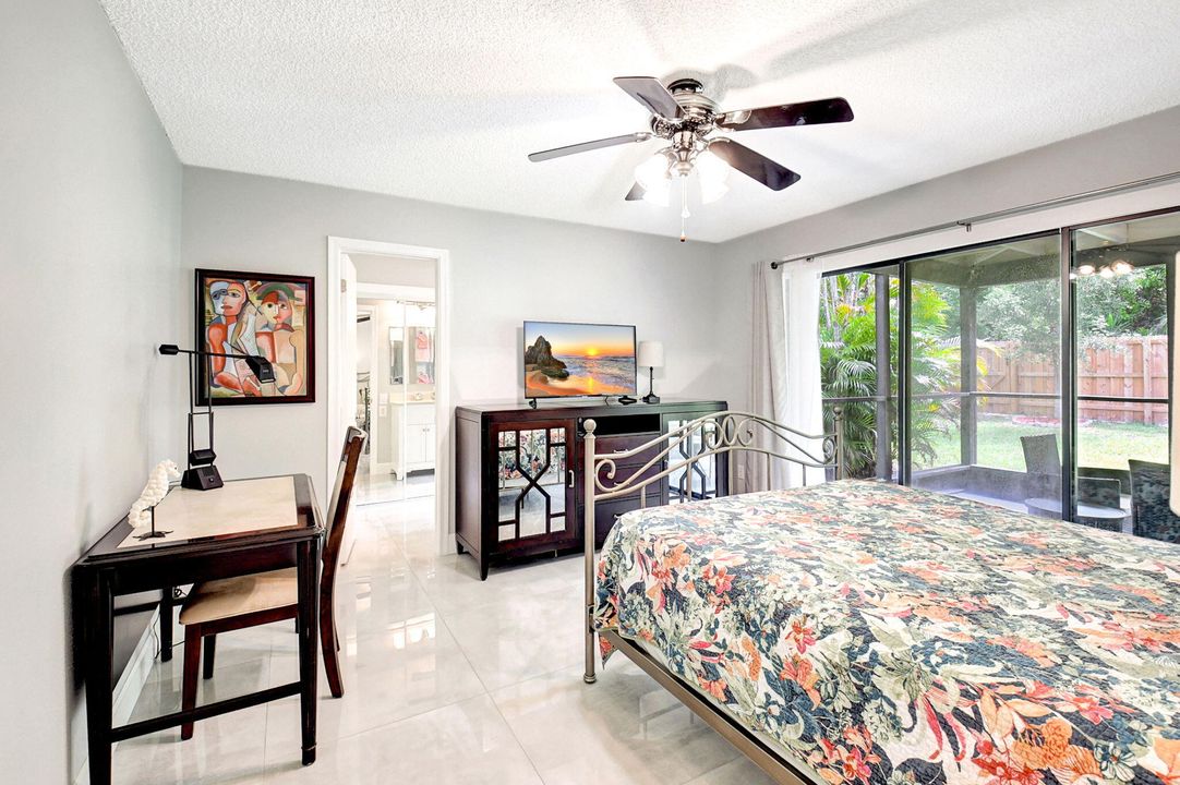 For Rent: $3,400 (3 beds, 2 baths, 1216 Square Feet)