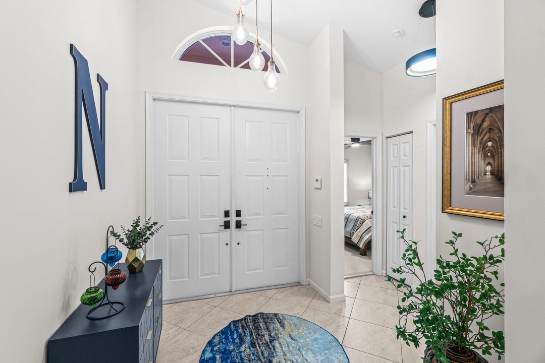 For Sale: $550,000 (3 beds, 2 baths, 2033 Square Feet)