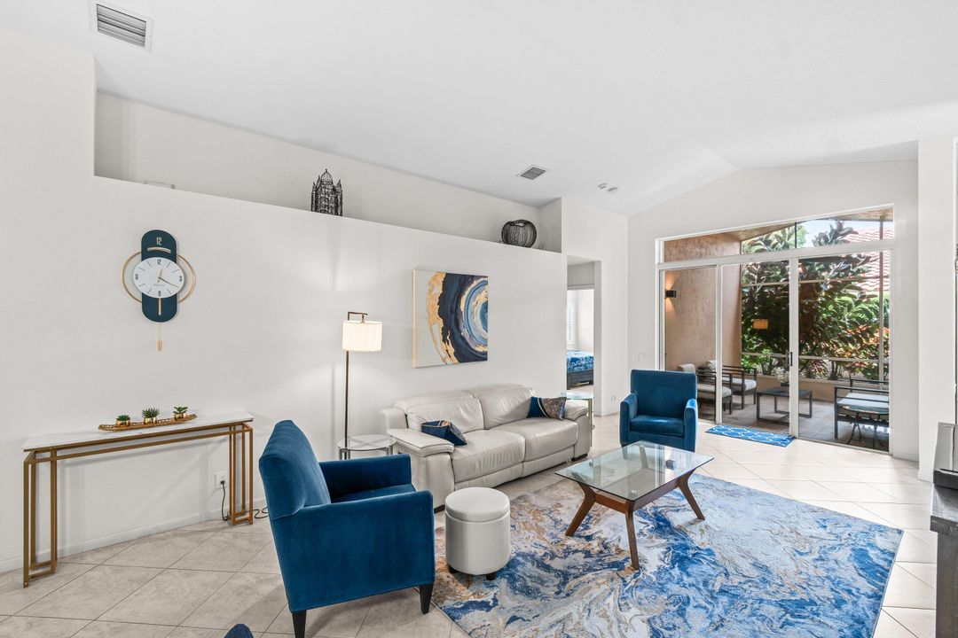 For Sale: $550,000 (3 beds, 2 baths, 2033 Square Feet)