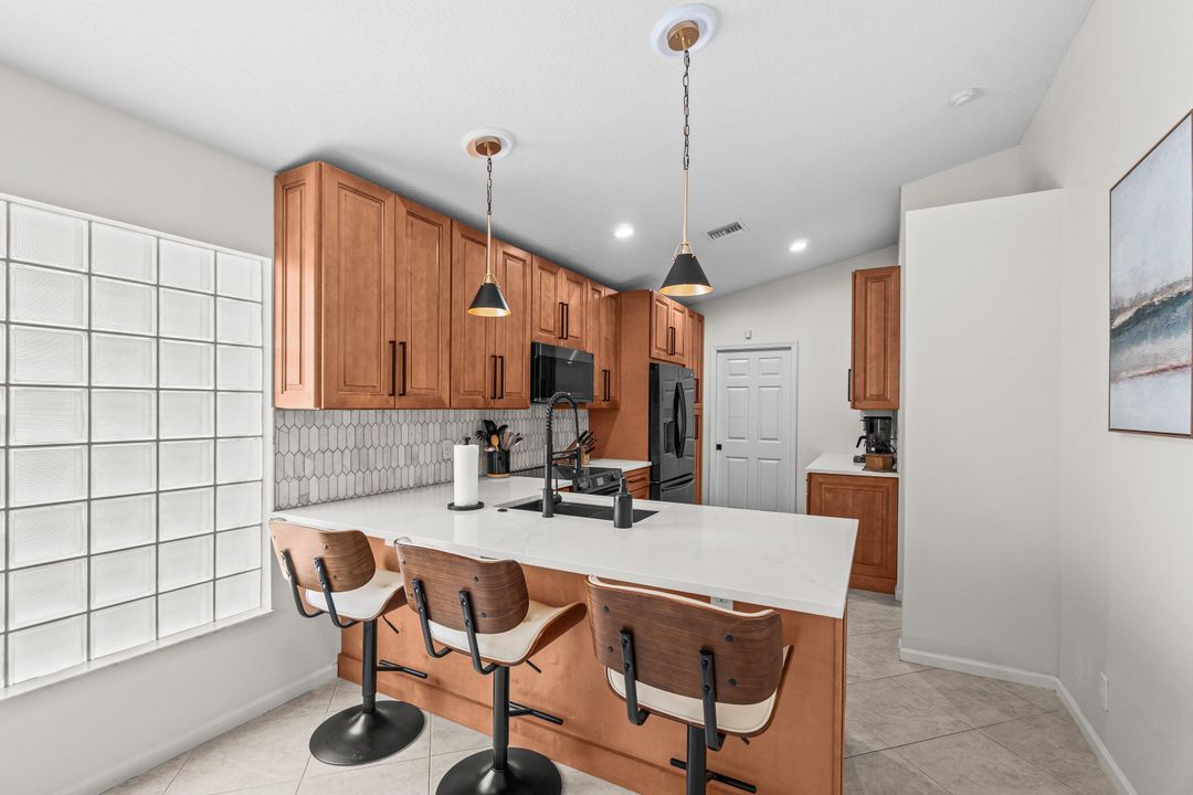 For Sale: $550,000 (3 beds, 2 baths, 2033 Square Feet)