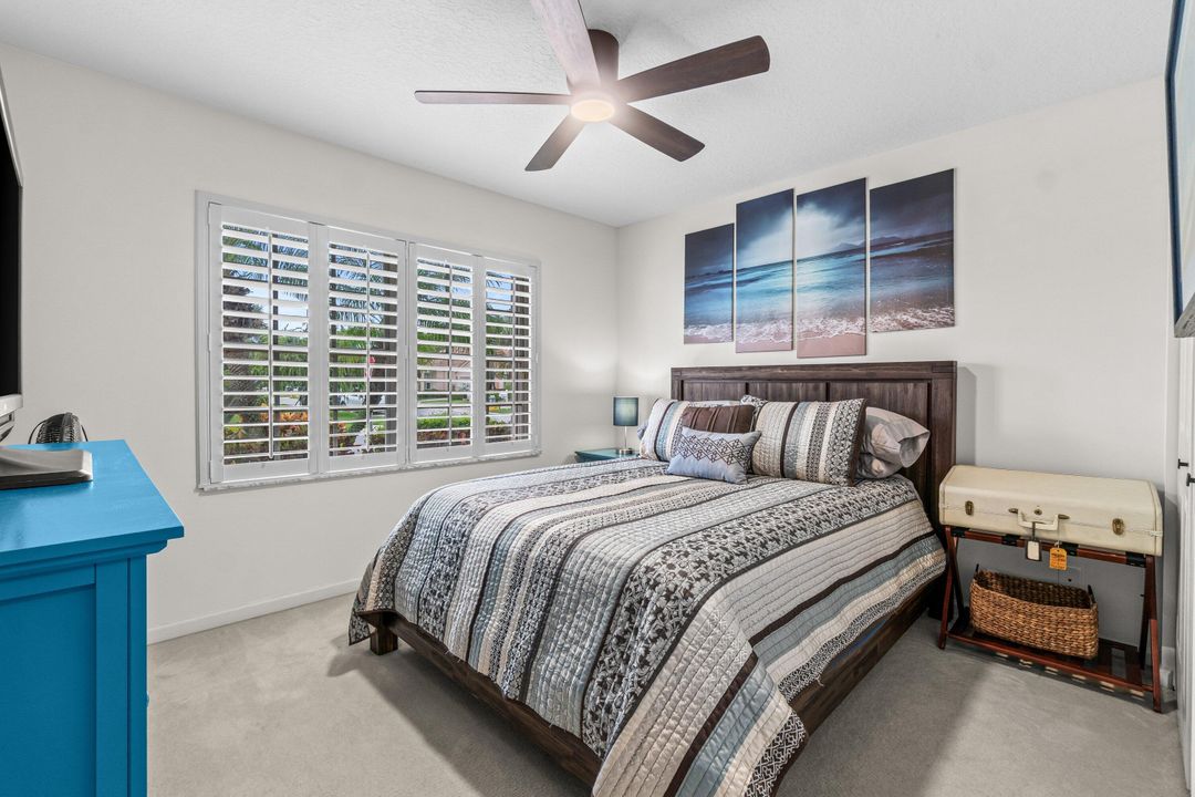 For Sale: $550,000 (3 beds, 2 baths, 2033 Square Feet)