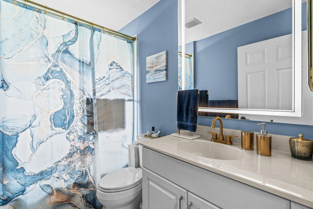 For Sale: $550,000 (3 beds, 2 baths, 2033 Square Feet)