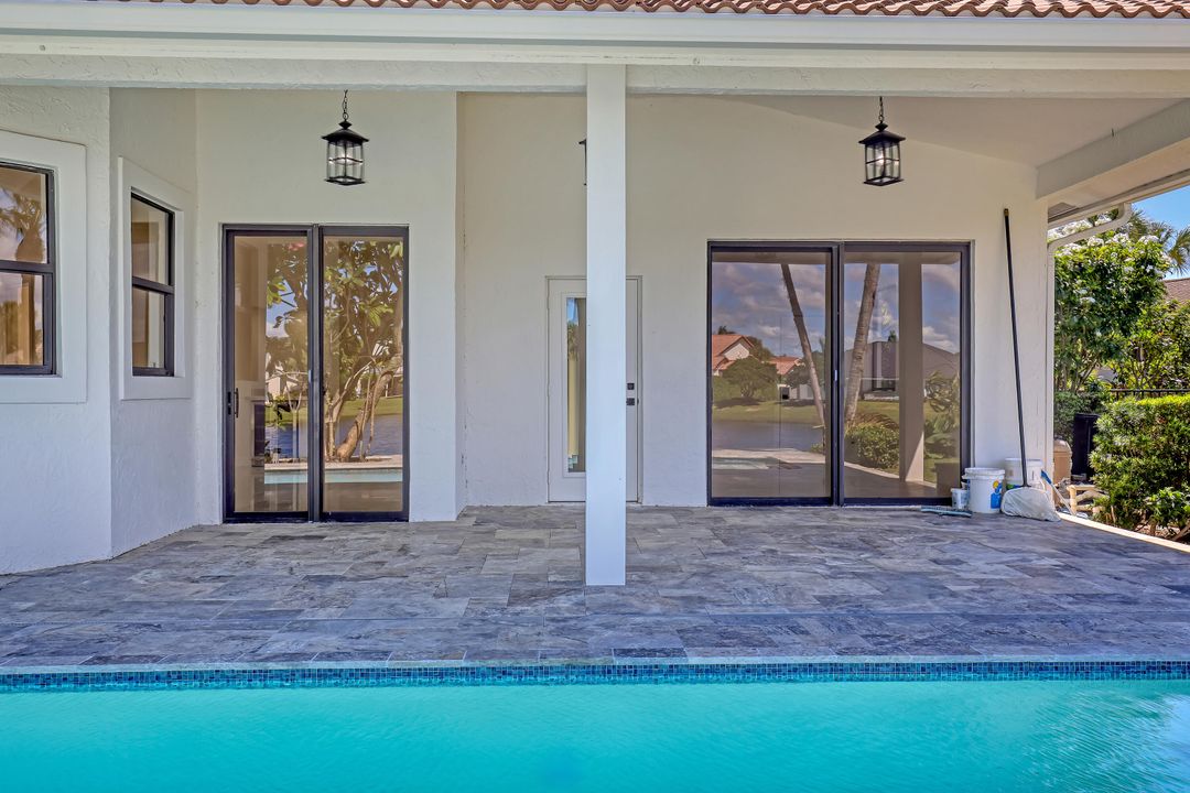 En Venta: $3,599,000 (4 camas, 3 baños, 3000 Pies cuadrados)