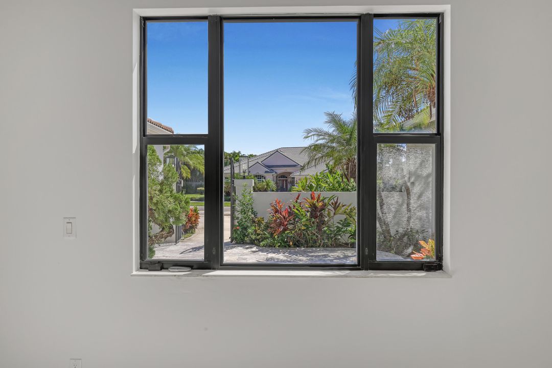 En Venta: $3,599,000 (4 camas, 3 baños, 3000 Pies cuadrados)