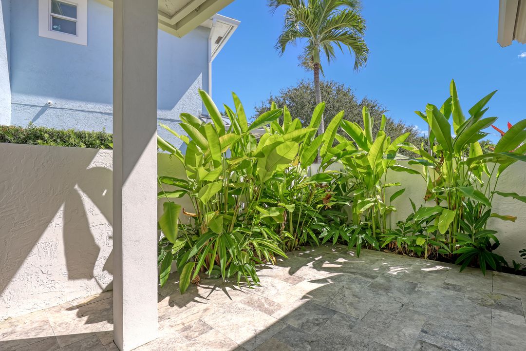 En Venta: $3,599,000 (4 camas, 3 baños, 3000 Pies cuadrados)