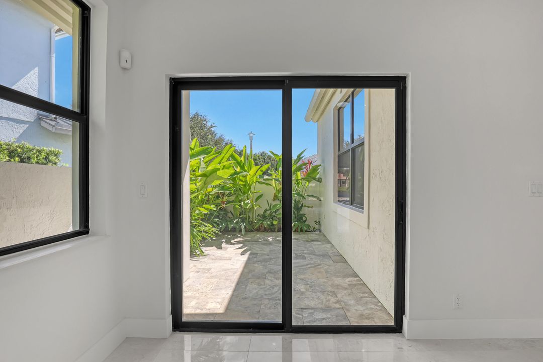 En Venta: $3,599,000 (4 camas, 3 baños, 3000 Pies cuadrados)