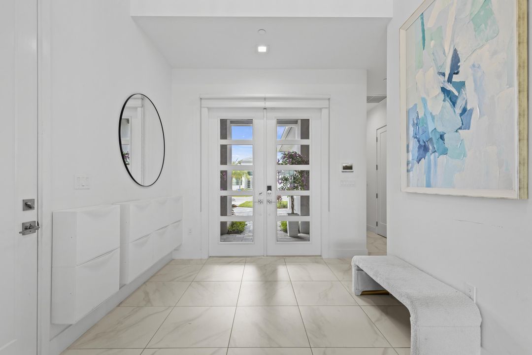 For Rent: $17,000 (6 beds, 6 baths, 5334 Square Feet)