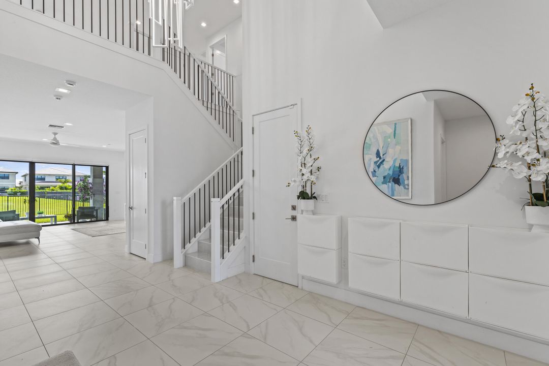 For Rent: $17,000 (6 beds, 6 baths, 5334 Square Feet)