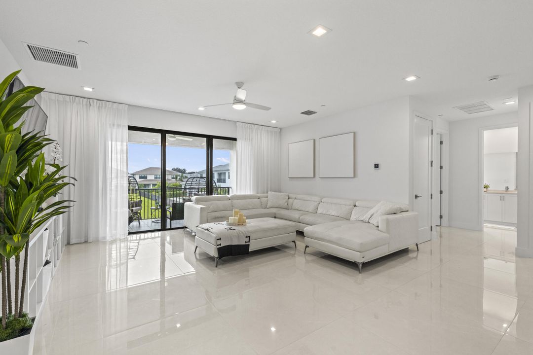 For Rent: $17,000 (6 beds, 6 baths, 5334 Square Feet)