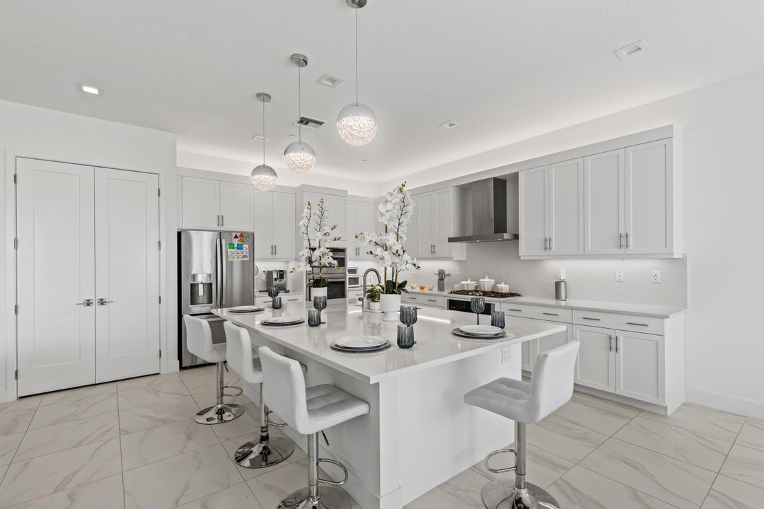 For Rent: $17,000 (6 beds, 6 baths, 5334 Square Feet)