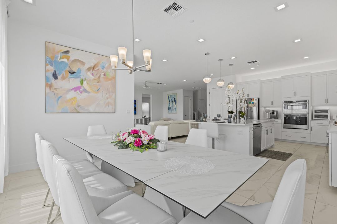 For Rent: $17,000 (6 beds, 6 baths, 5334 Square Feet)