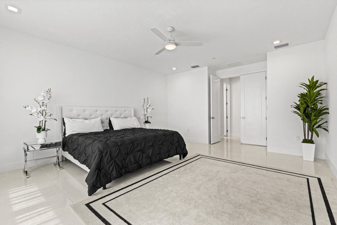 For Rent: $17,000 (6 beds, 6 baths, 5334 Square Feet)