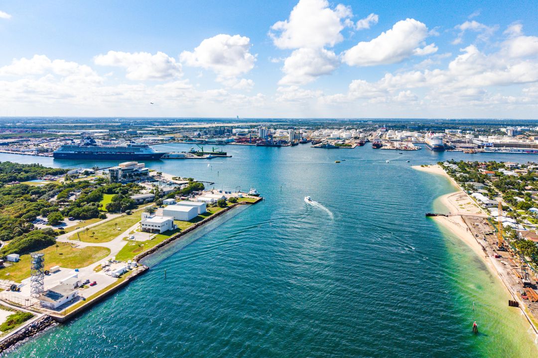 На продажу: $1,395,000 (4 спален, 4 ванн, 3003 Квадратных фут)