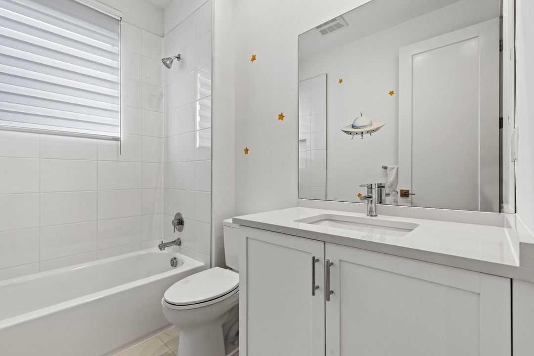 For Rent: $17,000 (6 beds, 6 baths, 5334 Square Feet)