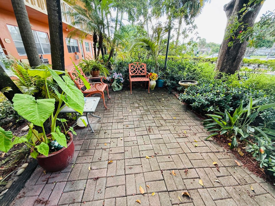 На продажу: $65,000 (1 спален, 1 ванн, 570 Квадратных фут)