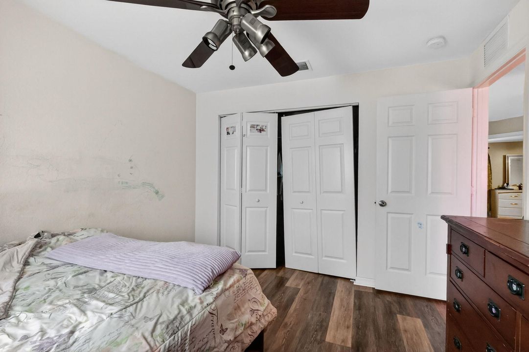 For Sale: $635,000 (4 beds, 2 baths, 2592 Square Feet)