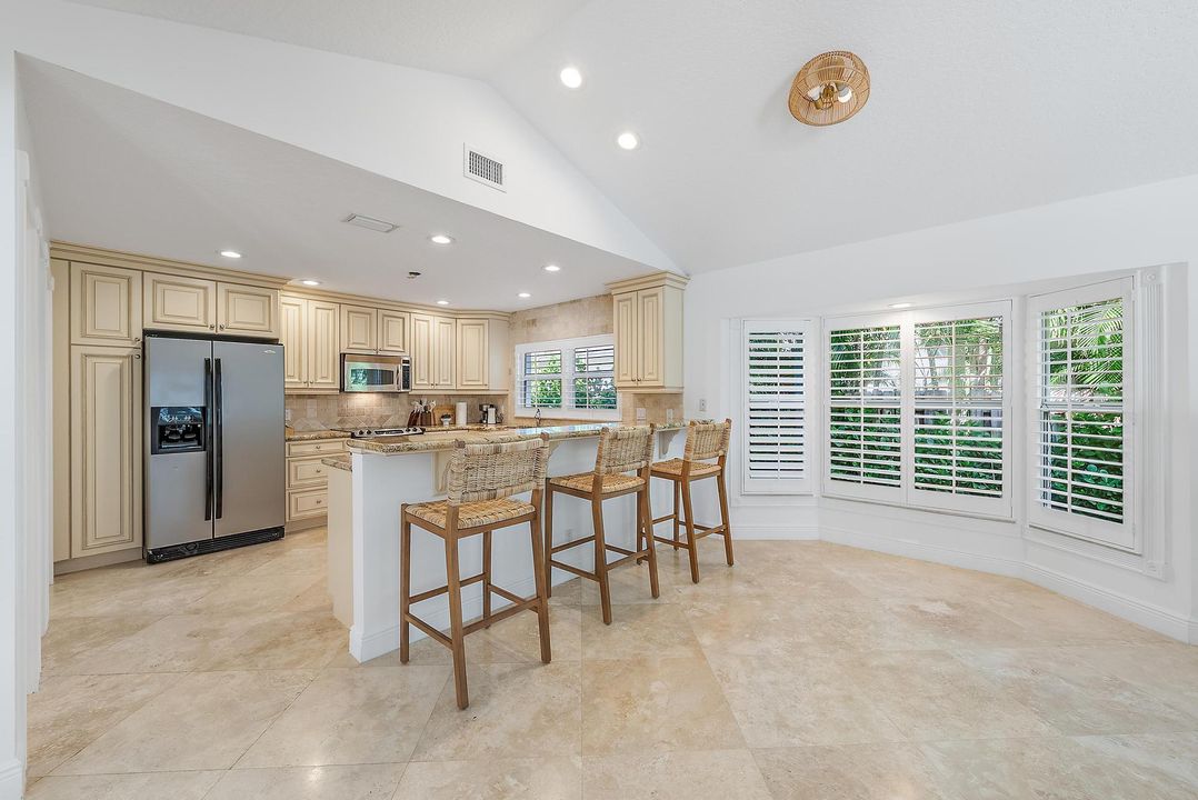 В аренду: $11,000 (3 спален, 2 ванн, 2586 Квадратных фут)