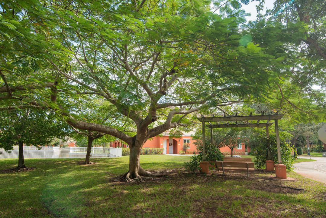 В аренду: $2,200 (3 спален, 2 ванн, 1427 Квадратных фут)