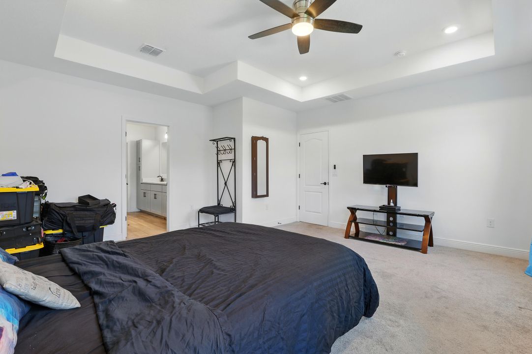 For Sale: $495,000 (4 beds, 3 baths, 2132 Square Feet)