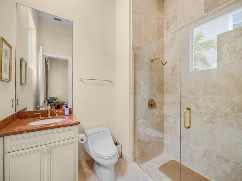 For Rent: $20,000 (4 beds, 5 baths, 4080 Square Feet)