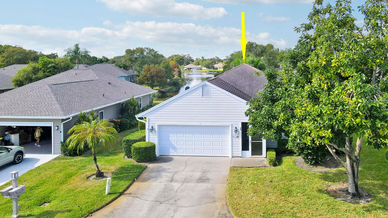 Activo con contrato: $297,000 (3 camas, 2 baños, 1800 Pies cuadrados)