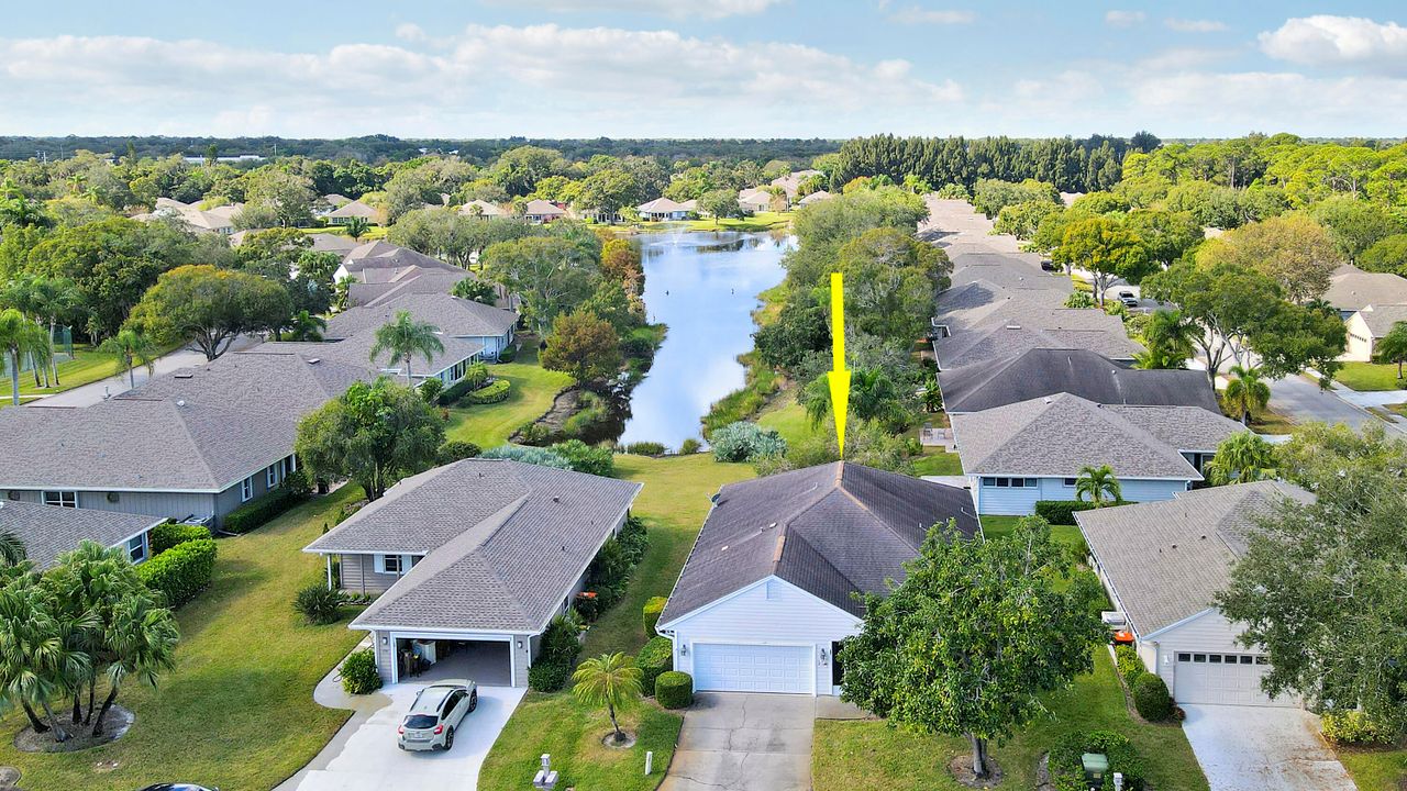 Activo con contrato: $297,000 (3 camas, 2 baños, 1800 Pies cuadrados)