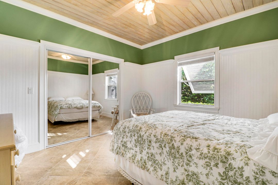 Activo con contrato: $297,000 (3 camas, 2 baños, 1800 Pies cuadrados)