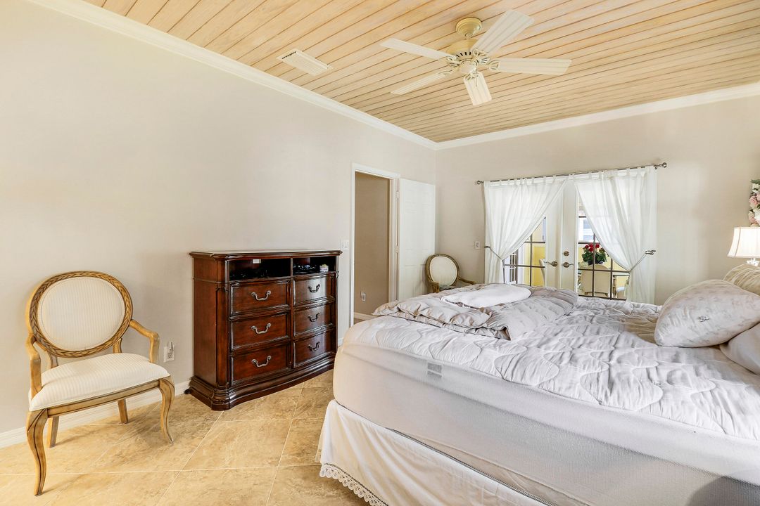 Activo con contrato: $297,000 (3 camas, 2 baños, 1800 Pies cuadrados)