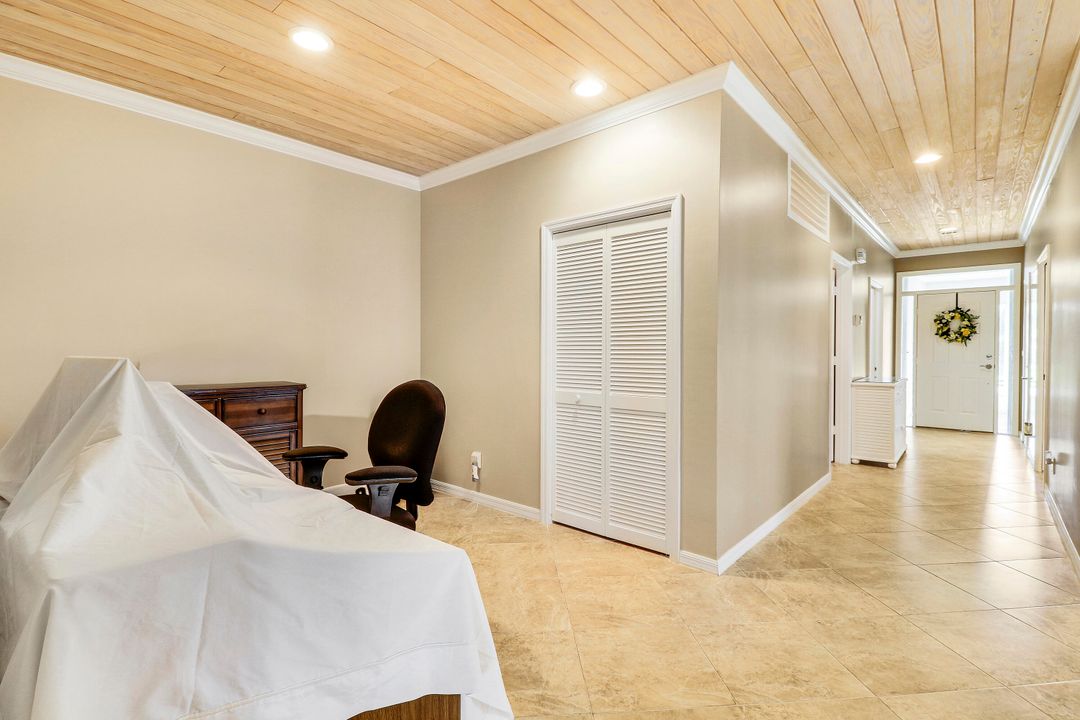 Activo con contrato: $297,000 (3 camas, 2 baños, 1800 Pies cuadrados)