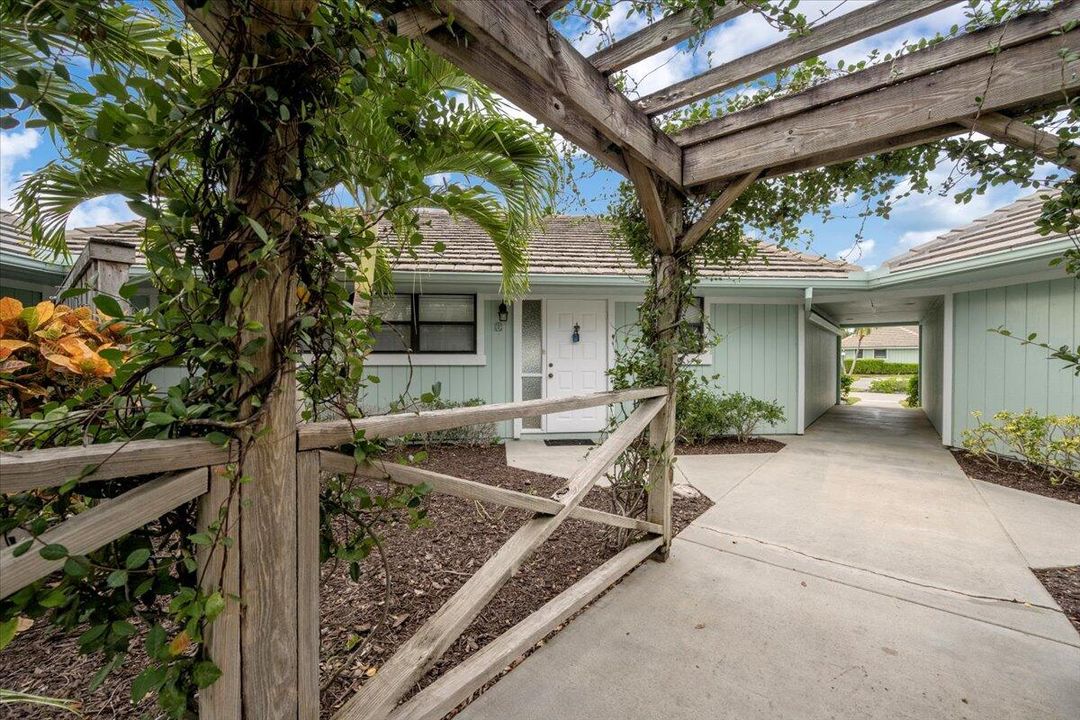 На продажу: $550,000 (2 спален, 2 ванн, 1540 Квадратных фут)