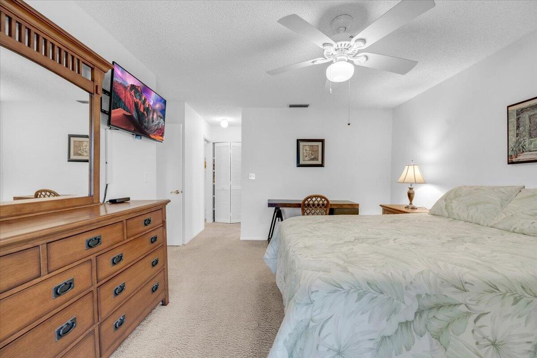 На продажу: $550,000 (2 спален, 2 ванн, 1540 Квадратных фут)