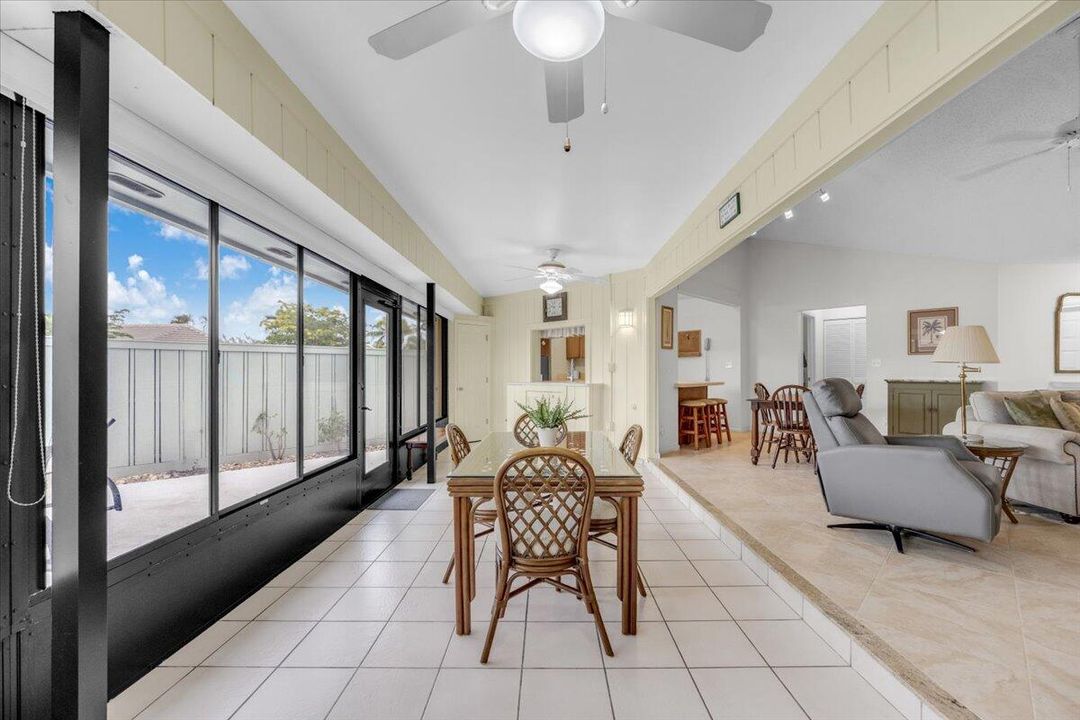 На продажу: $550,000 (2 спален, 2 ванн, 1540 Квадратных фут)